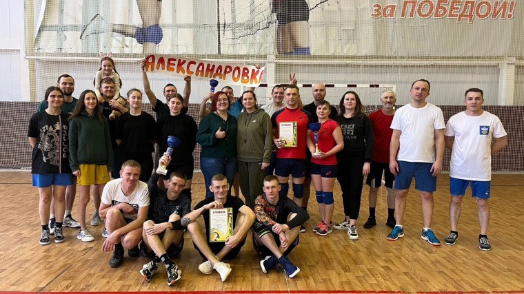 Турнир по волейболу среди команд сельских поселений. Турнир по волейболу среди команд сельских поселений.